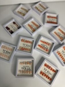 خرید ناخن مصنوعی طرح کاشت