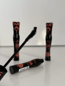 ریمل اسنس لاش پرنسس نارنجی مدل Curl & Volume
