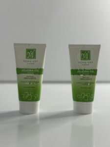 کرم مرطوب کننده وآبرسان مای جوجوبای