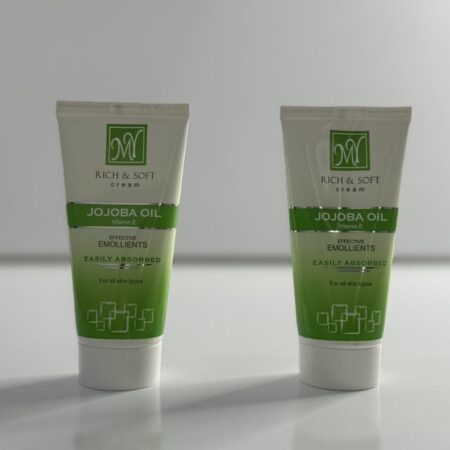 کرم مرطوب کننده وآبرسان مای جوجوبای