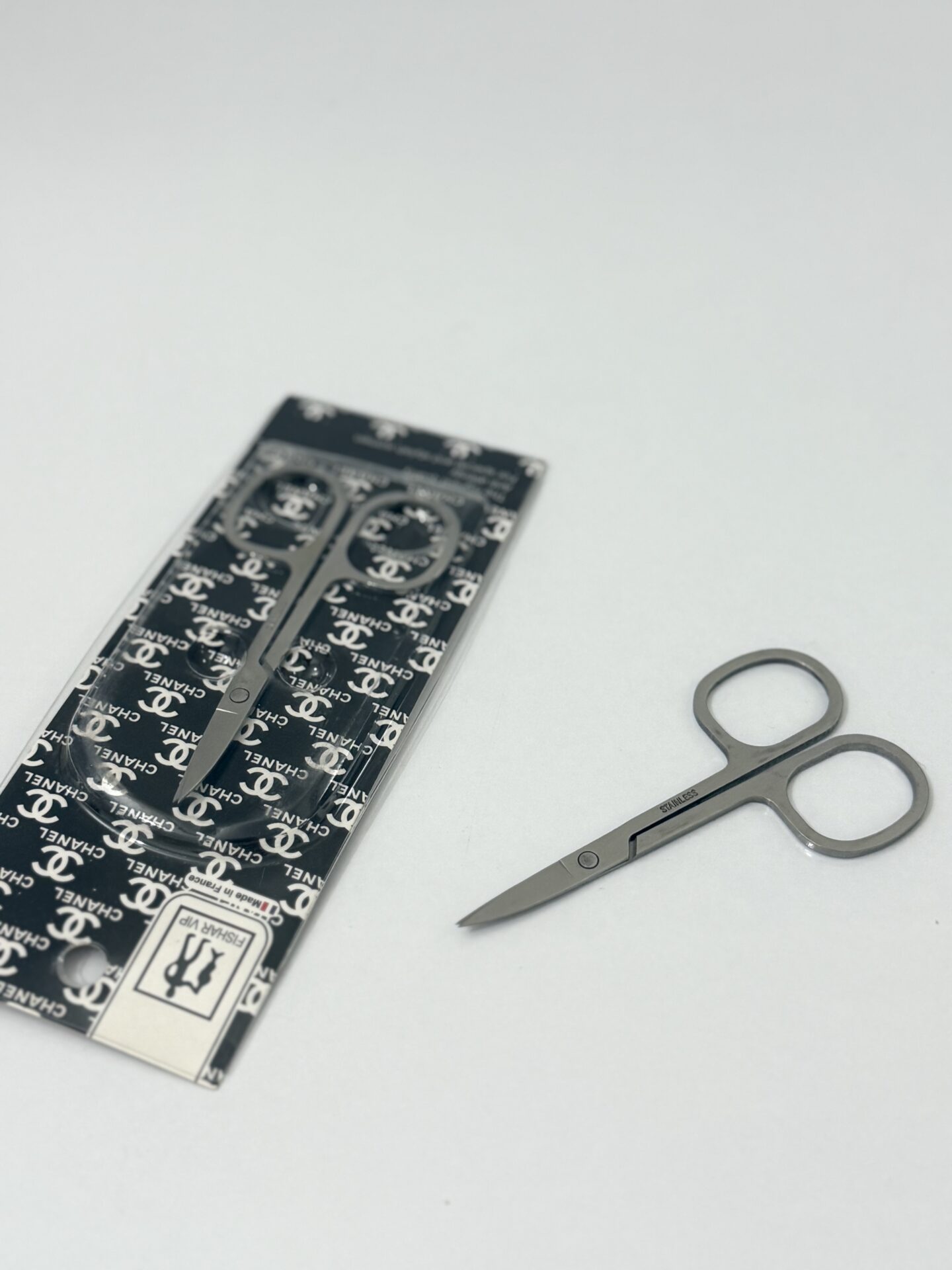 قیچی ابرو فلزی