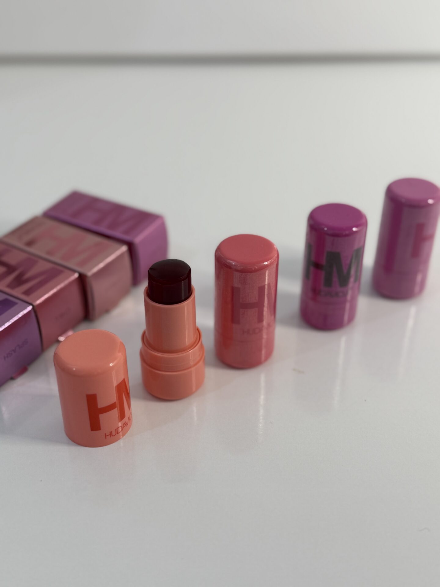 تینت لب ژله‌ای هدی موجی