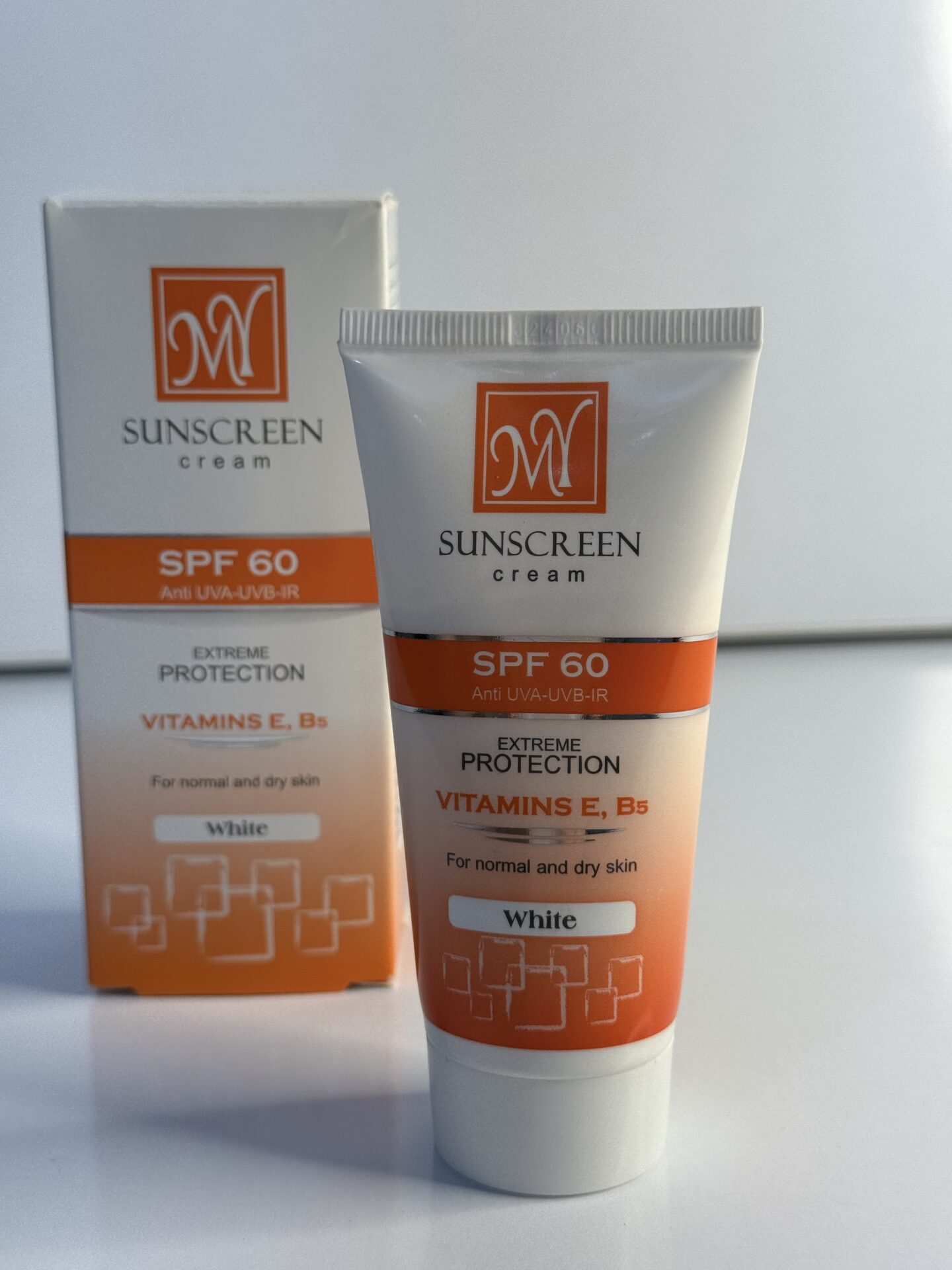 ضدآفتاب مای بی رنگ