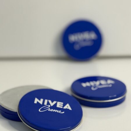 کرم مرطوب کننده نیوا