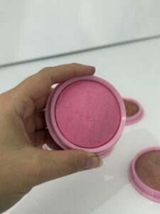 رژگونه مهرونا رنگ مرجانی طبیعی و پرطرفدار
