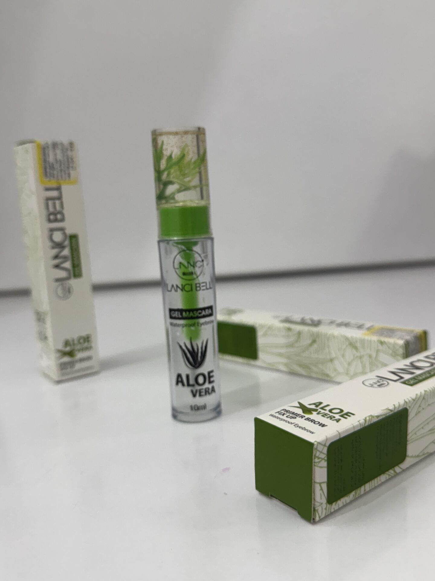 ژل ابرو لنسی بل اصل با قدرت لیفت قوی و بافت شفاف