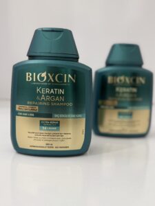 شامپو بیوکسین سبز ضد 
ریزش و ترمیم‌کننده حاوی روغن آرگان و کراتین