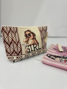 کیف آرایشی چرمی شیک و بادوام مناسب نگهداری لوازم آرایشی