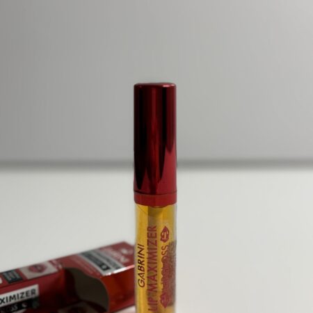 حجم‌دهنده لب گابرینی | نرم‌کننده، شاداب و حجیم‌کننده لب با اثر فوری و ماندگار