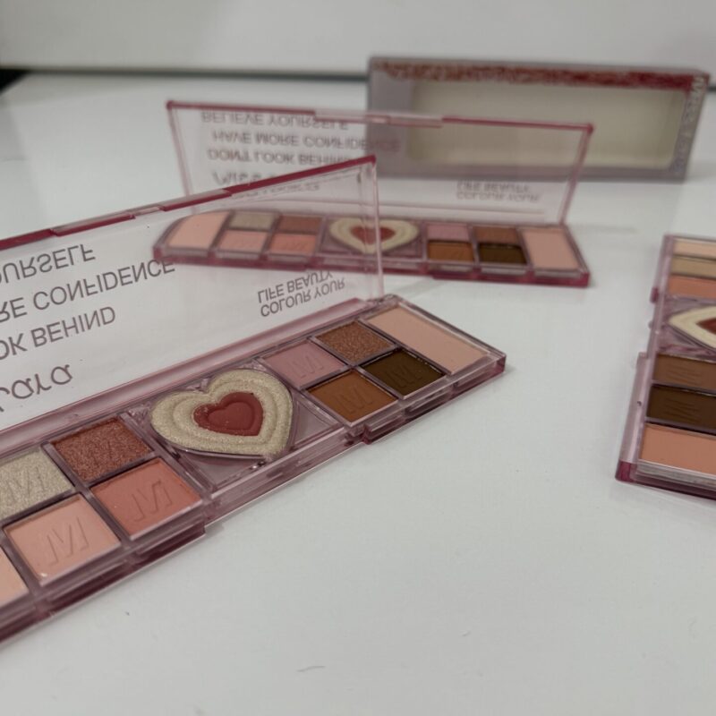 خرید پالت سایه قلبی میس لارا