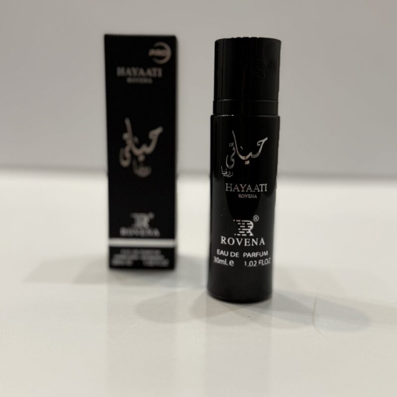 ادکلن حیاتی روونا؛ رایحه خنک و شیرین کمی تلخ، انتخابی ایده‌آل برای آقایان خوش‌سلیقه